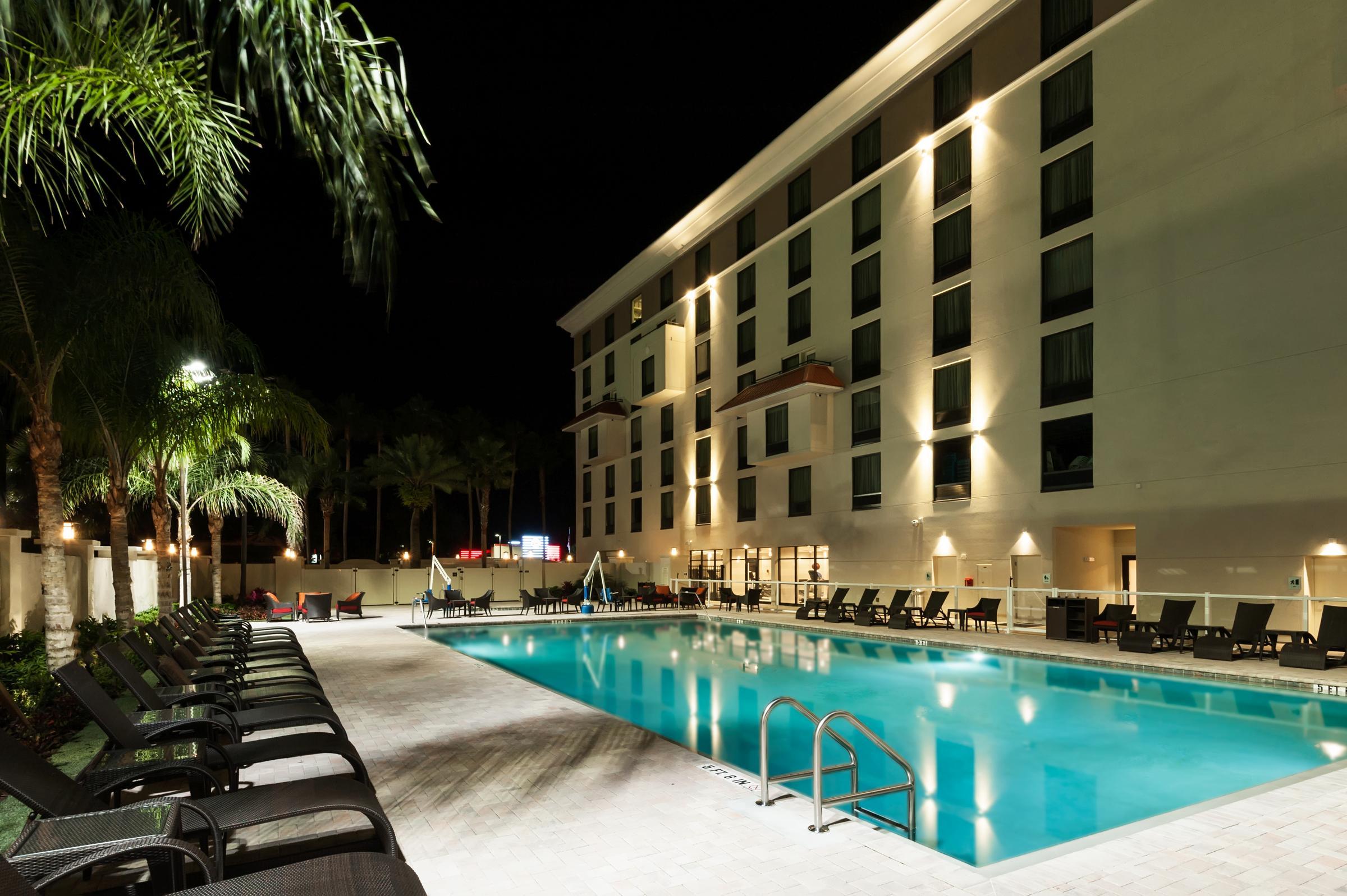 Delta Hotels By Marriott Orlando Lake Buena Vista Bagian luar foto